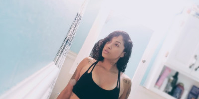 Local PORNHUB PORNSTAR WANTS YOUR COMPANY