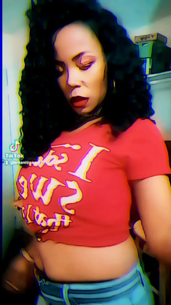Lisa Avatar Bg
