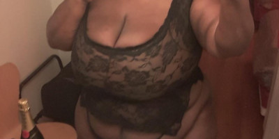 Kerri A Juicy Busty Ebony Beauty in Bronx NYC