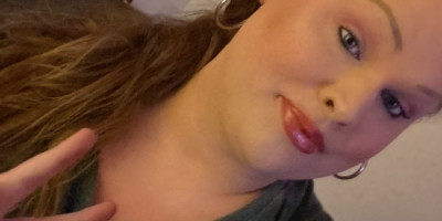 Trans woman available for phone fun ! Lets have fun now