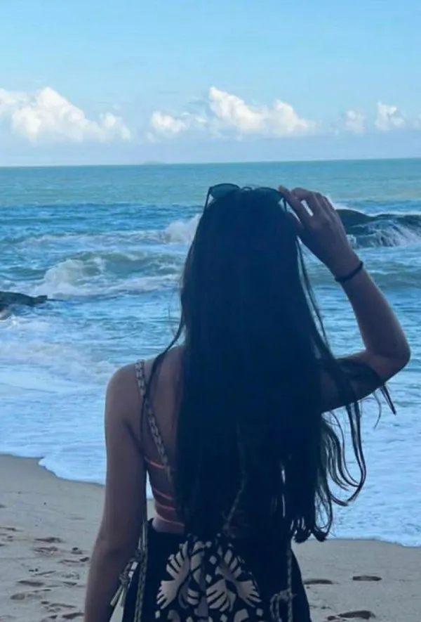 Larissa Avatar Bg
