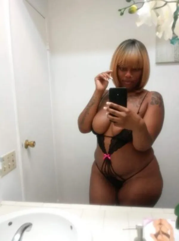 Bria Lynne Holmes Avatar Bg