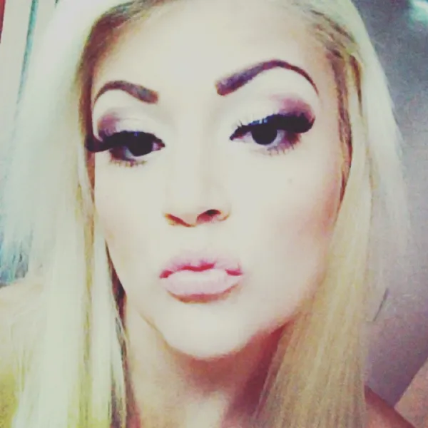 RoxySweets Avatar Bg