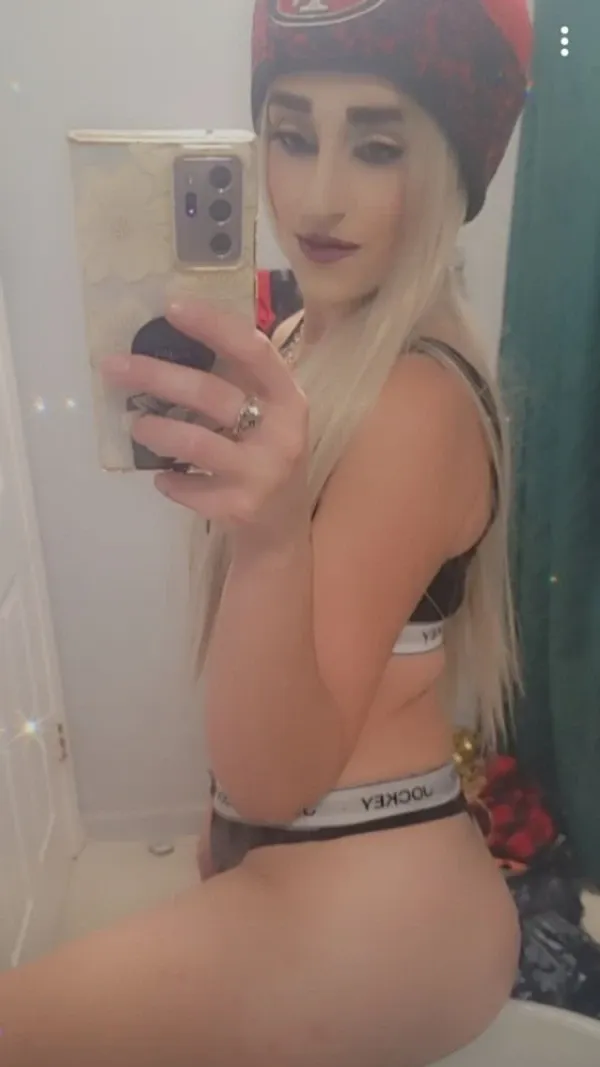 Snowbunny Avatar Bg
