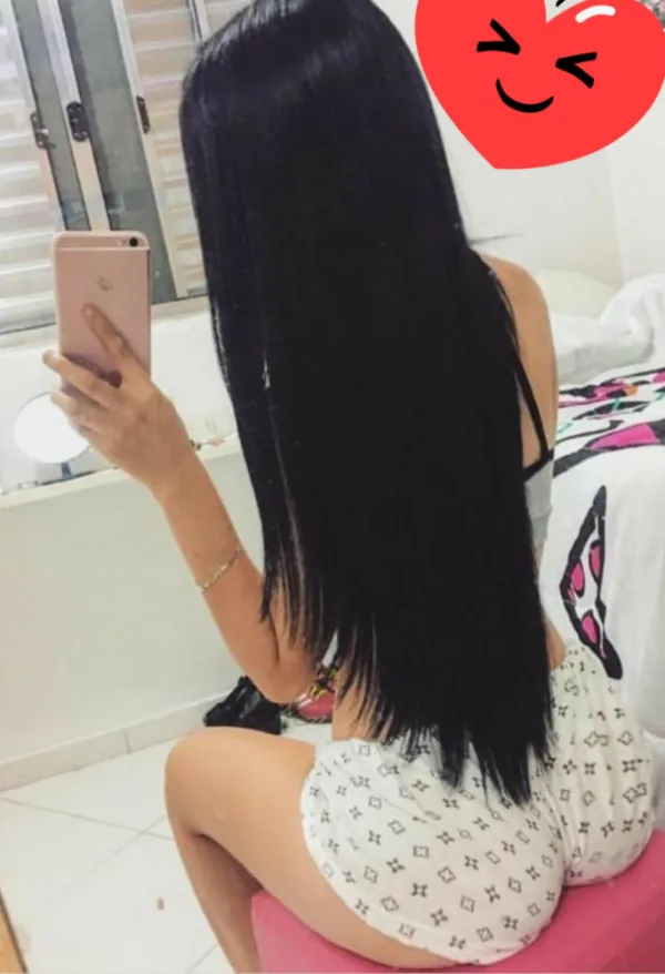 Lara Avatar Bg