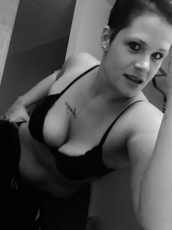 Sadie69 Avatar Bg