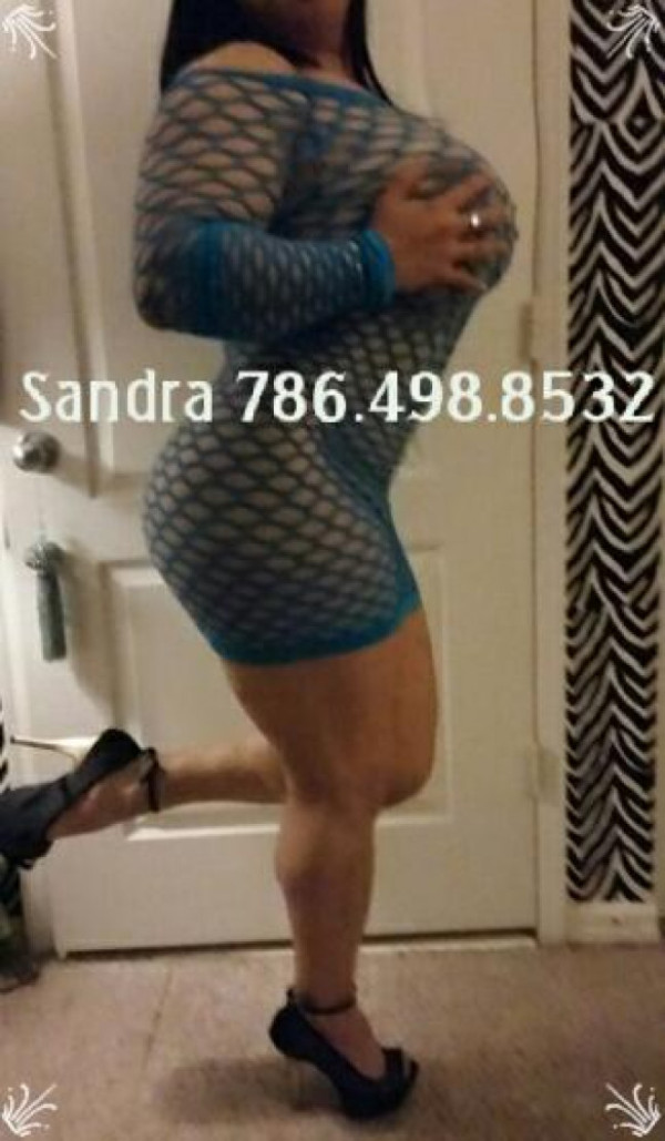 SEXY LATIN WOMAN INDEPENDENT VIP SUPER BUSTY 38DDD EXOTIC WOMAN IN MIAMI FLORIDA-big-0