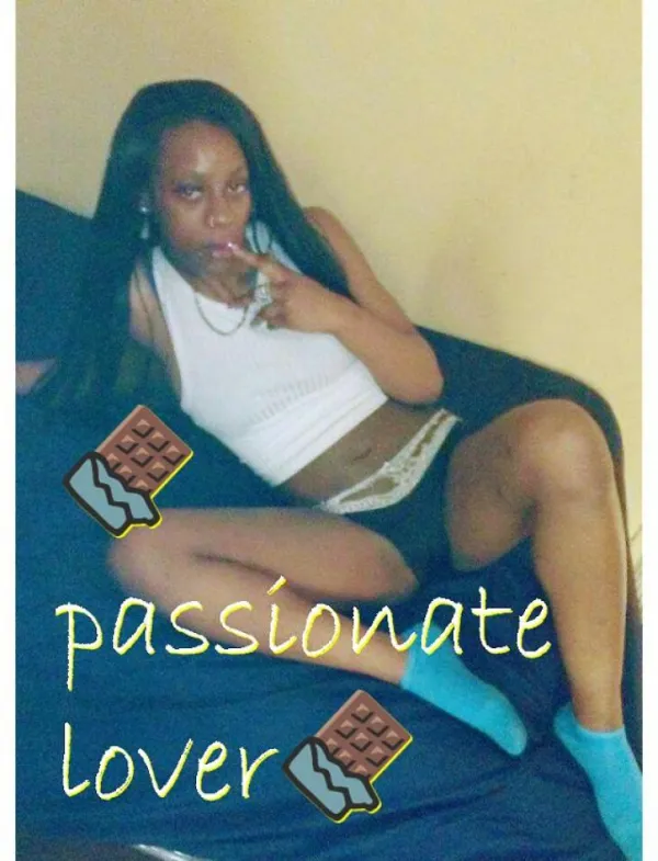 Brittany Avatar Bg