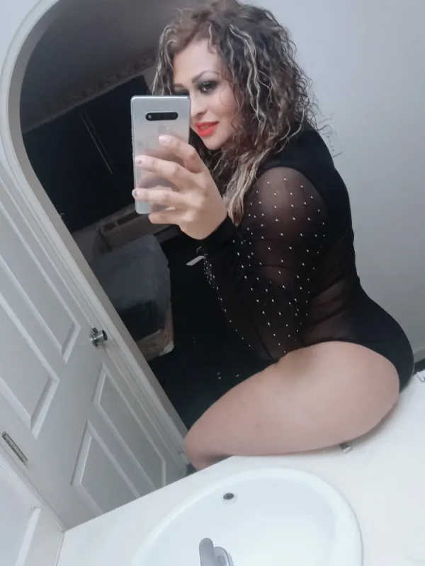 Mayrasexy Avatar Bg