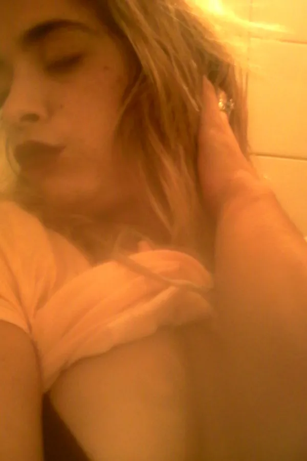 Rubiahott Avatar Bg