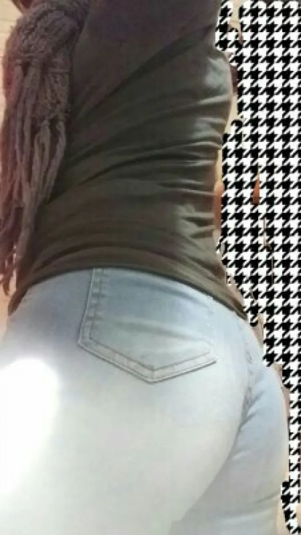Alexandra Avatar Bg
