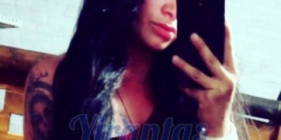 Atiendo en costa azul Chica blanca con pechos voluptuosos dispuesta a cumplir tus fantasía