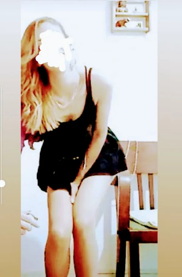 Naomi Avatar Bg