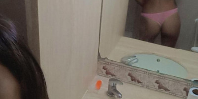 Chica joven morochita con ganas de buen sexo