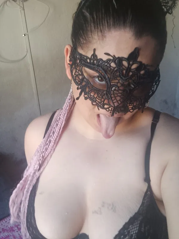 Lolita Avatar Bg