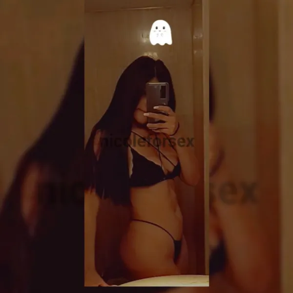 Nicki Avatar Bg