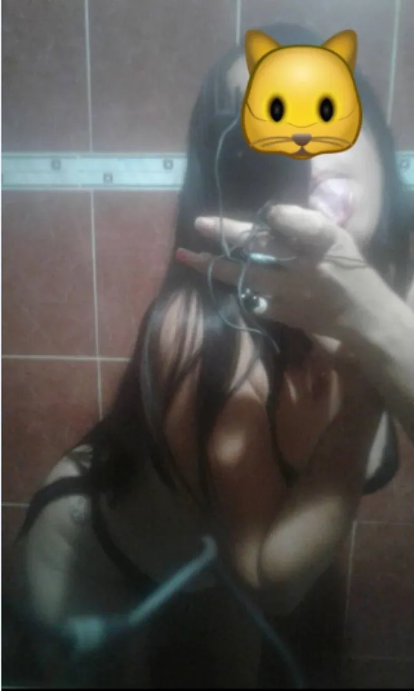 Vicky Avatar Bg