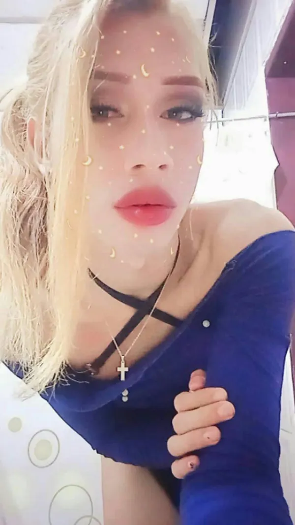 Ashley Nicole Avatar Bg