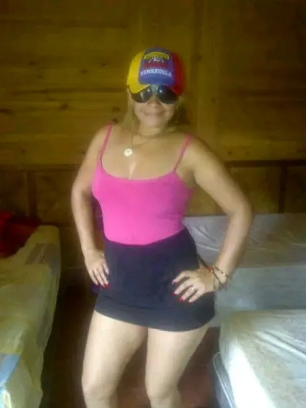 Banesa Gonsales Avatar Bg
