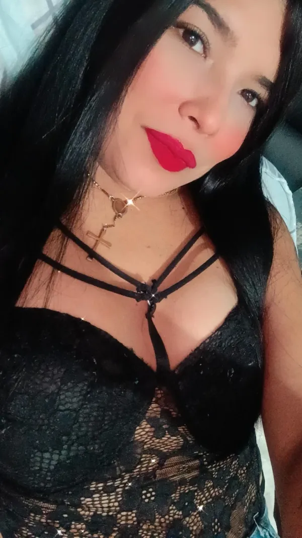 Alejandra Francia Avatar Bg
