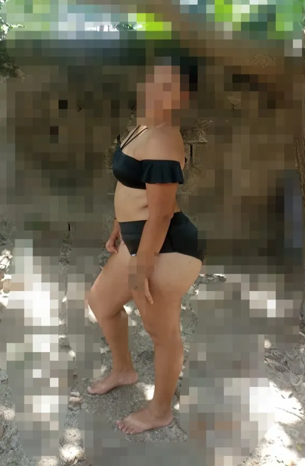 Liz Avatar Bg