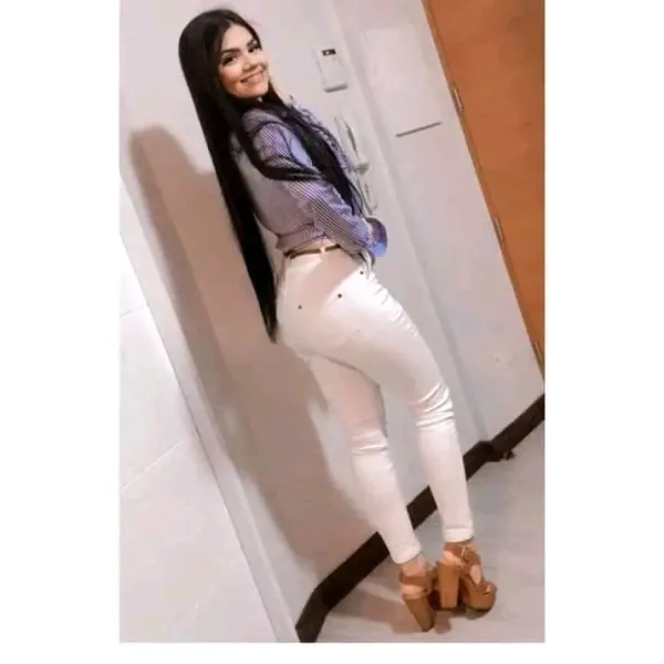 María Fernanda Avatar Bg