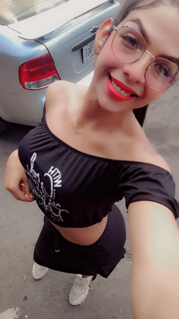 Britt Acosta Avatar Bg