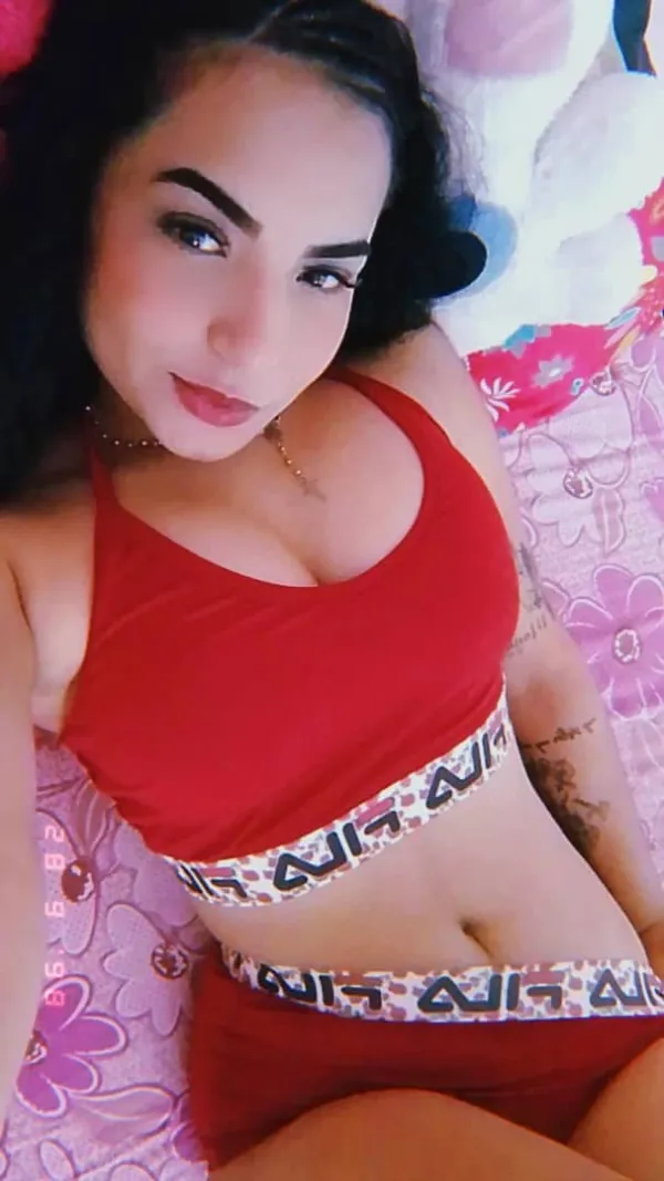 Paola Avatar Bg