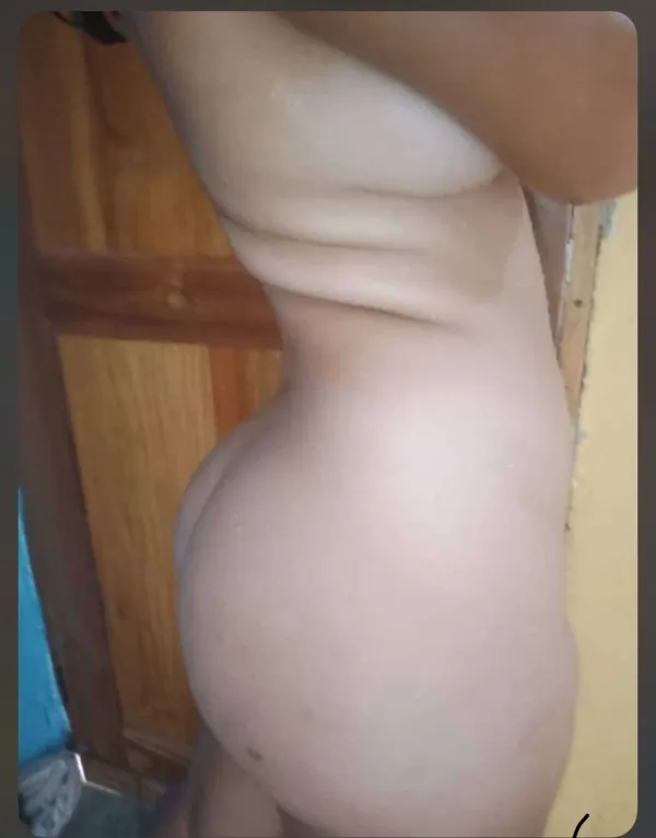 Fabiola Avatar Bg