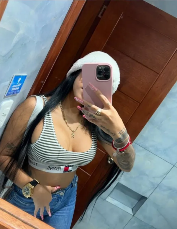 Yosseling Bernudez Avatar Bg