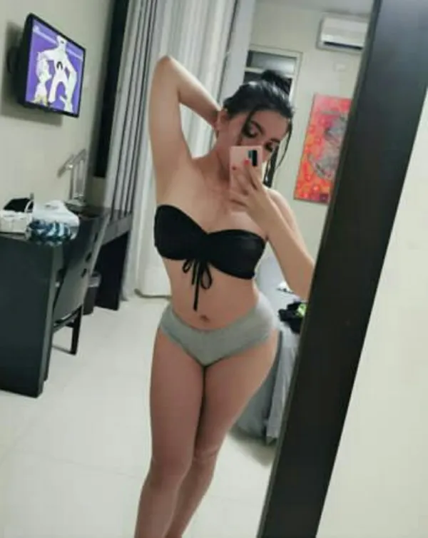Gabriela Avatar Bg