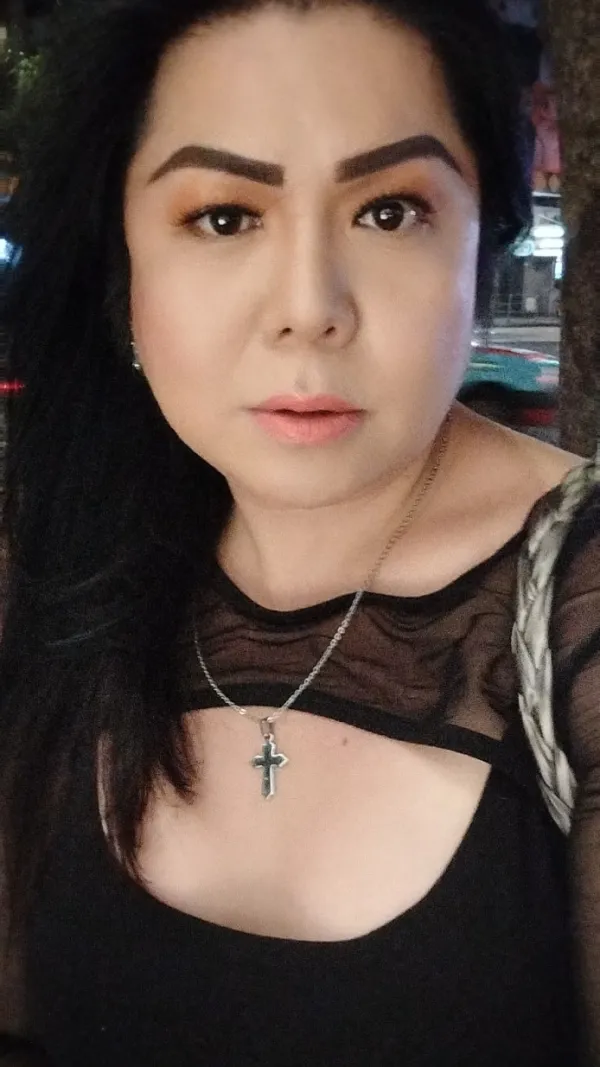 Alicia Mendes Avatar Bg