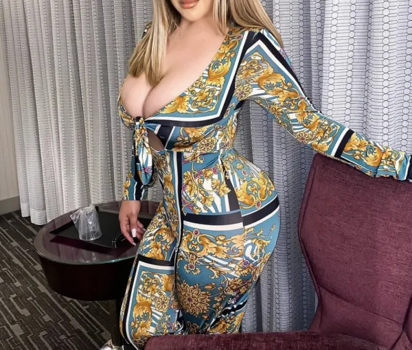 Alycia Avatar Bg