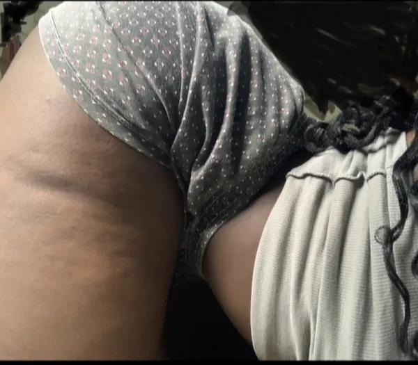 Lucy Lungu Avatar Bg