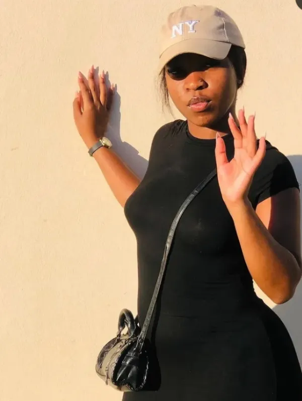 Queen Ashy Avatar Bg